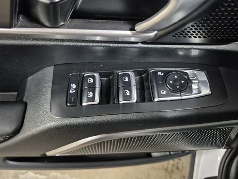 Used 2025 Kia Telluride S AWD/4WD image 23