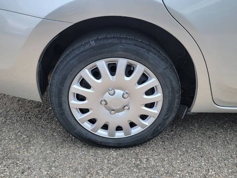 Used 2016 Toyota Corolla LE FWD image 8