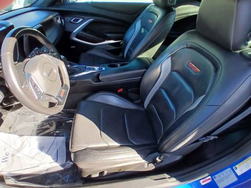 Used 2018 Chevrolet Camaro SS image 28