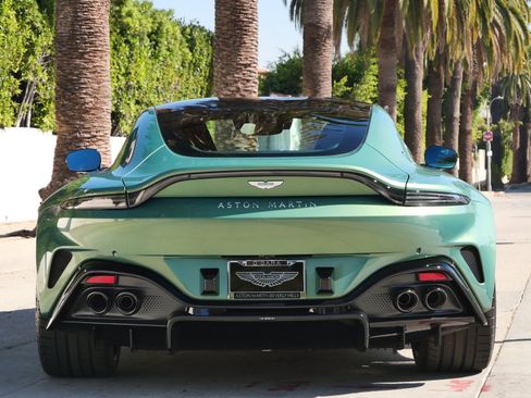 Used 2025 Aston Martin V8 Vantage image 17