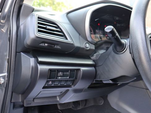 Used 2018 Subaru Impreza 2.0i Premium image 22