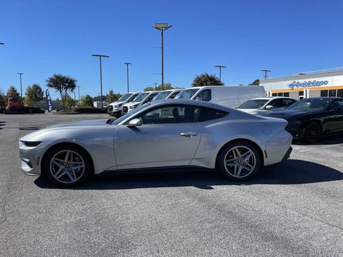 New 2025 Ford Mustang Coupe image 6