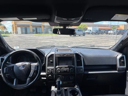 Used 2019 Ford F150 XLT w/ Equipment Group 302A Luxury AWD/4WD image 12