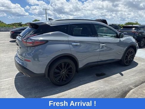 Used 2023 Nissan Murano SV w/ SV Midnight Edition Package FWD image 14