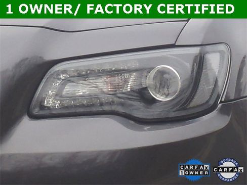 Used 2021 Chrysler 300 Touring w/ Sport Appearance Package image 19