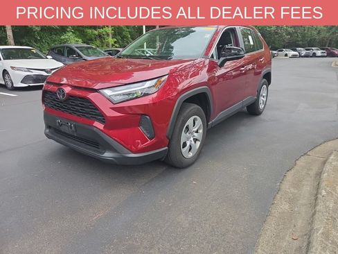 Used 2025 Toyota RAV4 LE AWD/4WD image 3