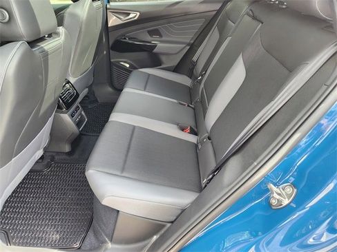 New 2025 Volkswagen Tiguan SE R-Line image 28