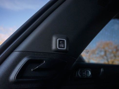 New 2025 Jeep Grand Cherokee Limited w/ Trailer Tow Package image 9