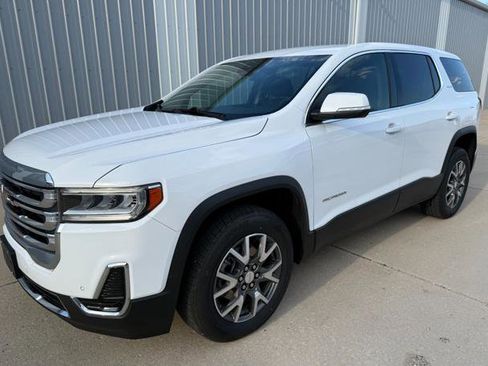 Used 2023 GMC Acadia SLE AWD/4WD image 2