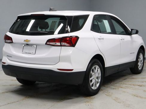 Used 2024 Chevrolet Equinox LS w/ Driver Confidence II Package FWD image 10