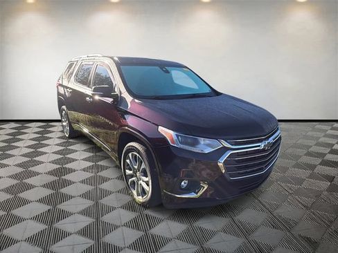 Used 2020 Chevrolet Traverse Premier FWD image 3