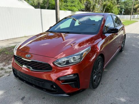 Used 2021 Kia Forte GT-Line w/ GT-Line Premium Package FWD image 4