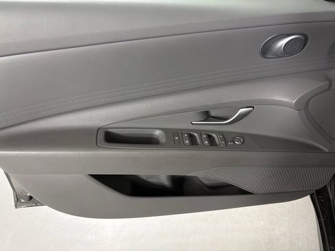 Used 2024 Hyundai Elantra SEL FWD image 14