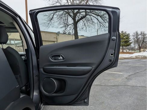 Used 2020 Honda HR-V EX image 12