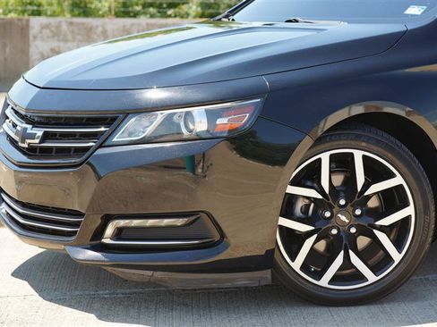 Used 2017 Chevrolet Impala Premier FWD image 11