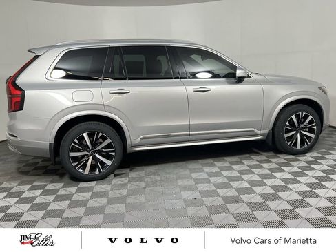 Used 2025 Volvo XC90 B6 Core w/ Climate Package image 6