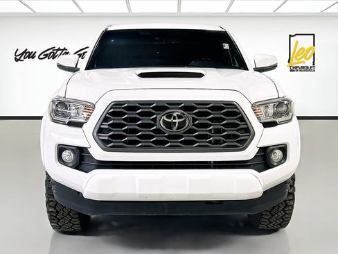 Used 2020 Toyota Tacoma 4x4 Double Cab image 2