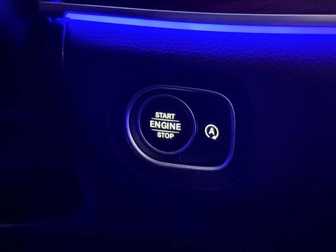 Used 2023 Mercedes-Benz GLS 450 4MATIC image 38