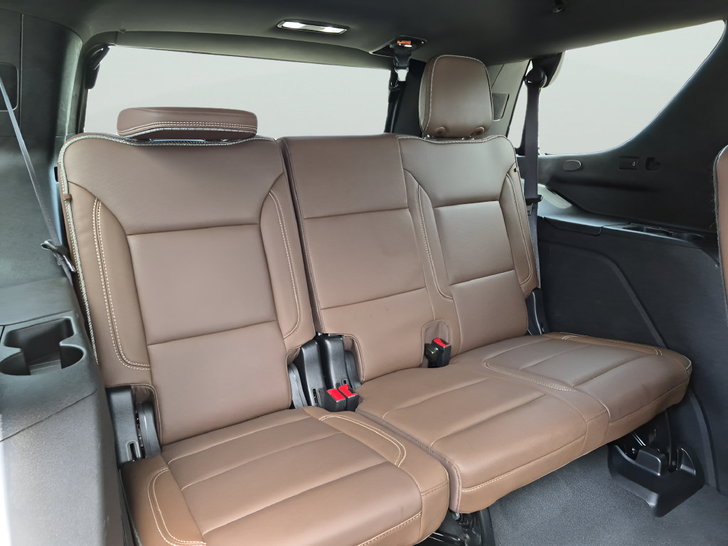Used 2024 Chevrolet Tahoe High Country RWD image 33