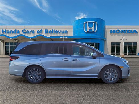 New 2026 Honda Odyssey Touring image 10