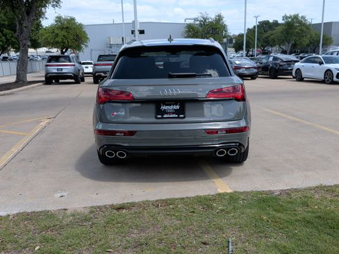 Used 2023 Audi SQ5 Prestige w/ Prestige Package AWD/4WD image 9