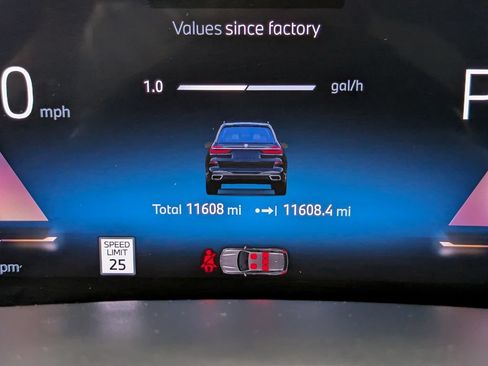 Used 2026 BMW X7 xDrive40i w/ M Sport Package AWD/4WD image 32