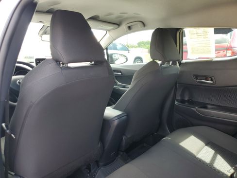 Used 2021 Toyota C-HR LE FWD image 11