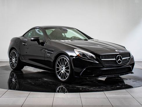 Used 2017 Mercedes-Benz SLC 43 AMG image 6
