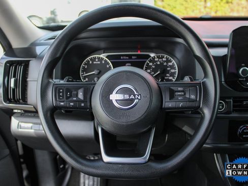 Used 2024 Nissan Pathfinder S image 20