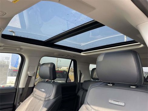 New 2025 Ford Expedition Max Platinum w/ Driver's Package image 9