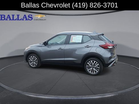 Used 2024 Nissan Kicks SV image 6