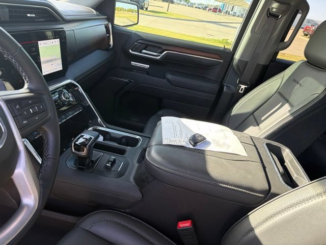 Used 2025 GMC Sierra 1500 Denali AWD/4WD image 17
