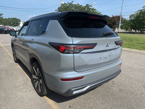 Used 2025 Mitsubishi Outlander SEL AWD/4WD image 6
