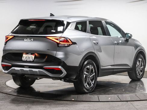 Used 2023 Kia Sportage LX AWD/4WD image 4