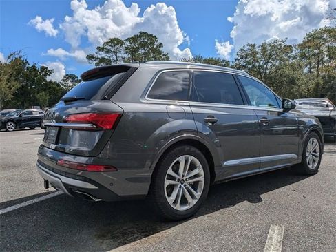 Used 2026 Audi Q7 3.0T Premium Plus w/ Premium Plus Package image 2
