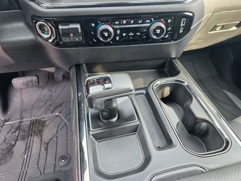 Used 2022 Chevrolet Silverado 1500 ZR2 w/ Technology Package image 23