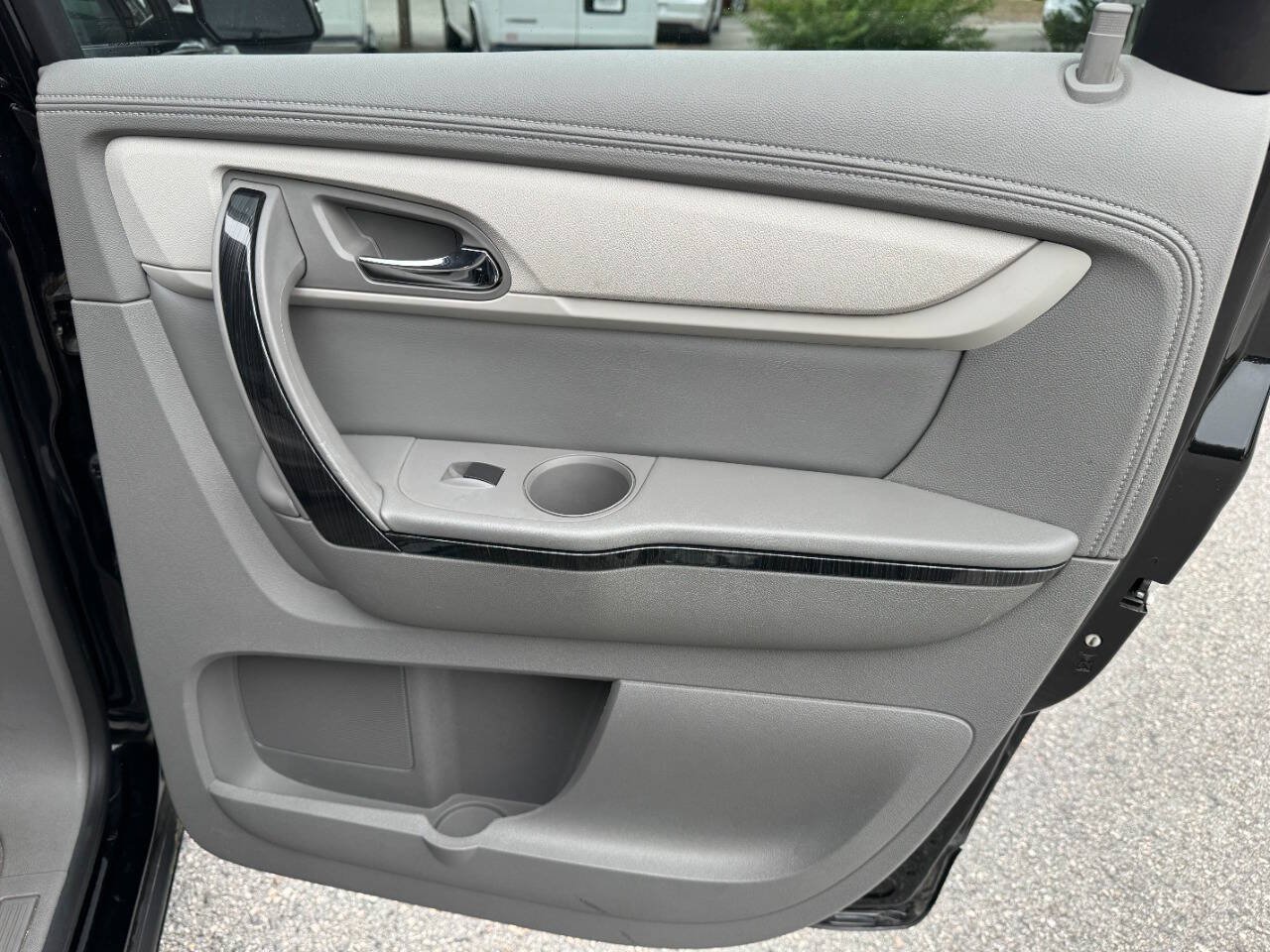 Used 2016 Chevrolet Traverse LTZ FWD image 45