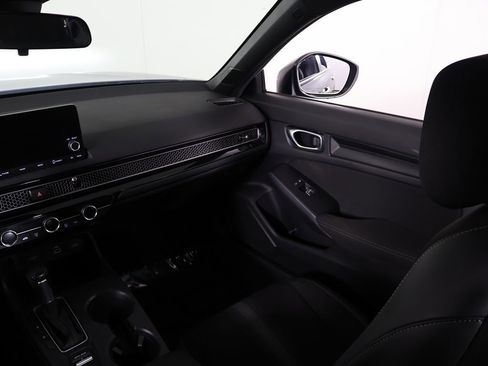 Used 2022 Honda Civic Sport image 32