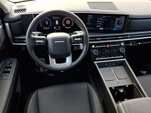 Certified 2025 Hyundai Santa Fe SEL image 11
