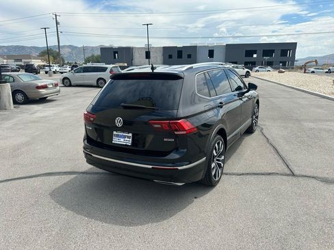 Used 2019 Volkswagen Tiguan SEL Premium R-Line w/ 3rd Row Seat Package AWD/4WD image 25