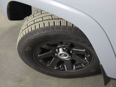 Used 2021 Toyota 4Runner Trail Special Edition image 41