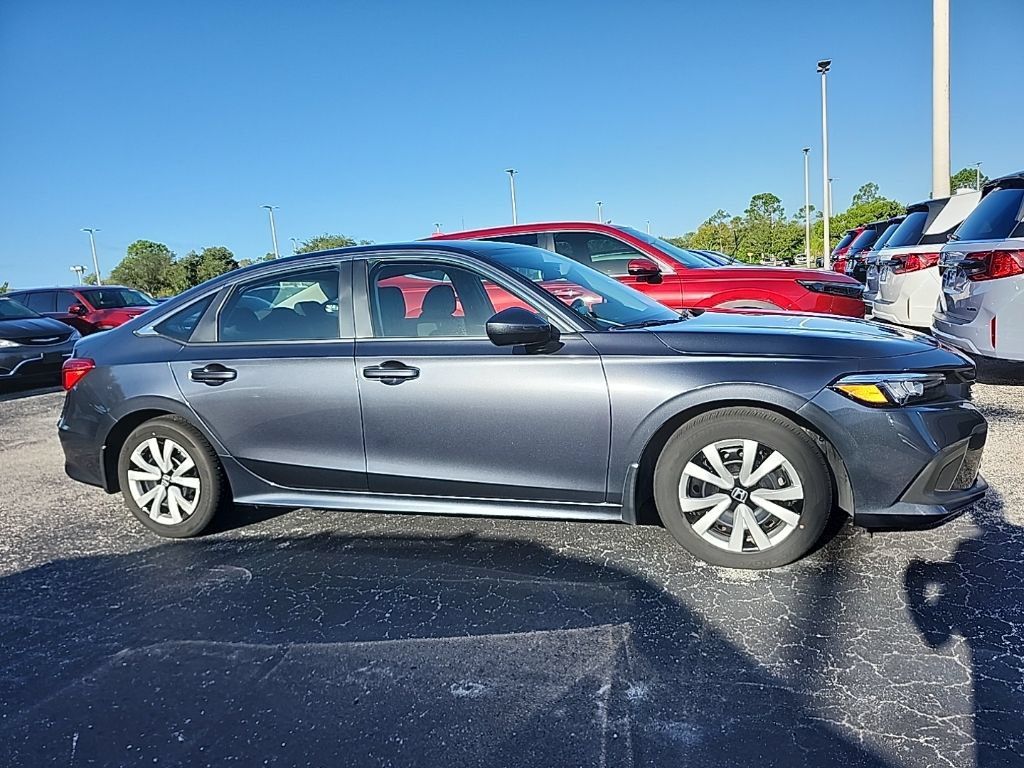 Used 2023 Honda Civic LX image 3