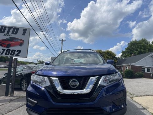 Used 2018 Nissan Rogue S AWD/4WD image 2