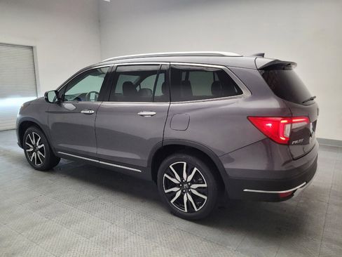 Used 2022 Honda Pilot Touring image 3