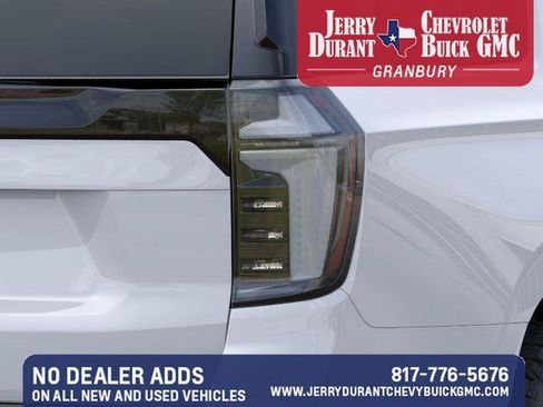 New 2026 Chevrolet Suburban Z71 w/ Comfort Package AWD/4WD image 12