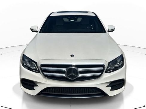 Used 2018 Mercedes-Benz E 300 image 4