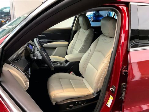 Used 2019 Cadillac XT4 Luxury image 8