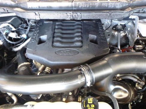 Used 2023 Ford F150 Platinum image 31