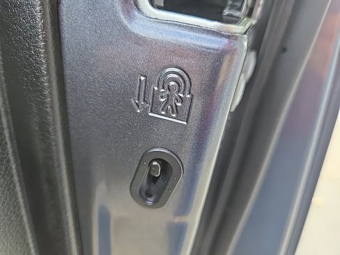 Used 2022 Toyota Tacoma SR image 73