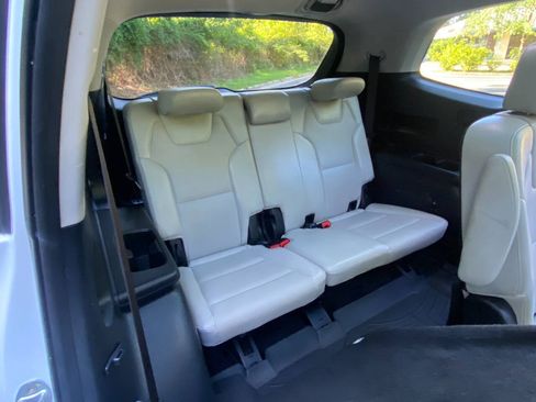 Used 2020 Kia Telluride SX w/ Towing Package FWD image 52